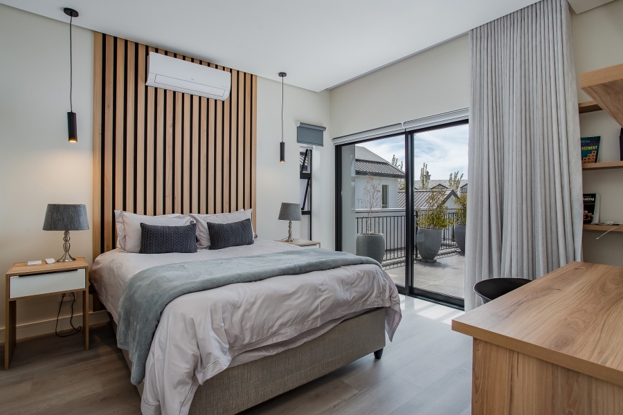 6 Bedroom Property for Sale in Pearl Valley at Val de Vie Western Cape